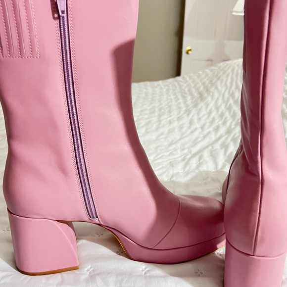 Designer leather boots in PINK MOD STYLE - Picture 3 of 5